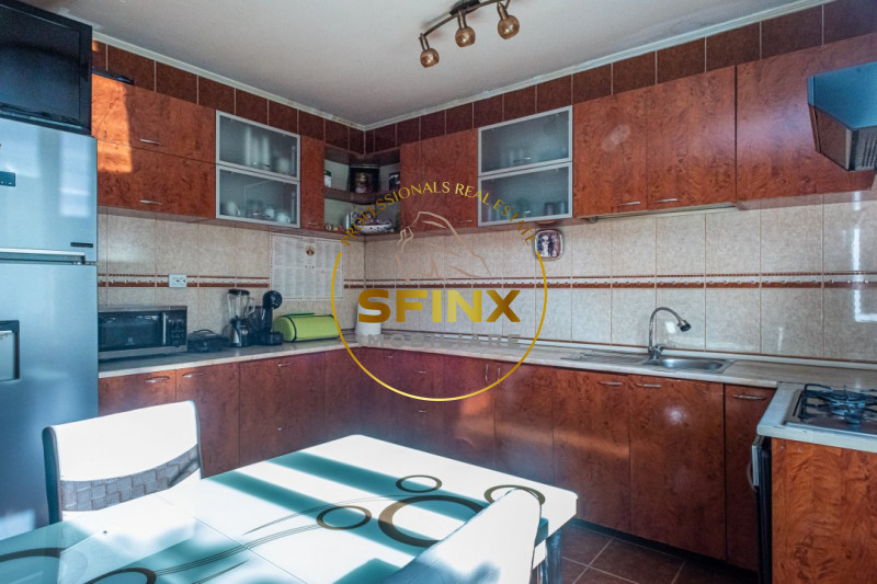 Vanzare Vila 7 camere Pantelimon
