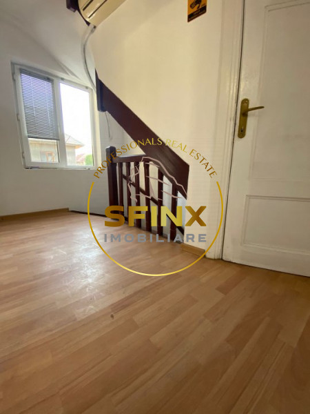 Apartament in vila  2 camere  zona Decebal