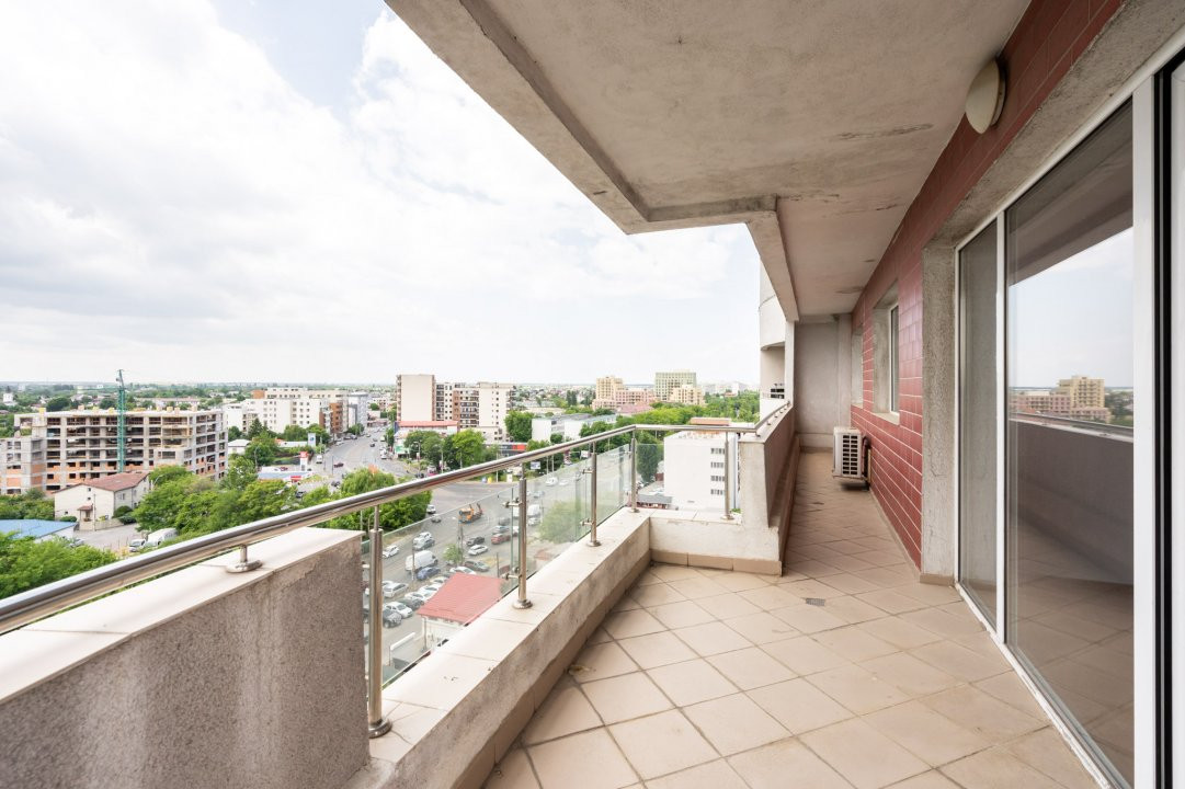 De vanzare 3 camere Metropolis