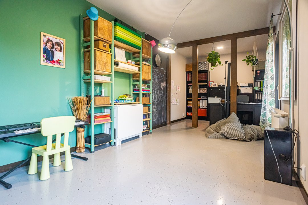 Vila cu piscina pe malul lacului Scrovistea 