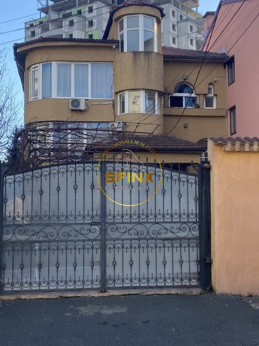 Apartament vila ideal sediu firma sau rezidential