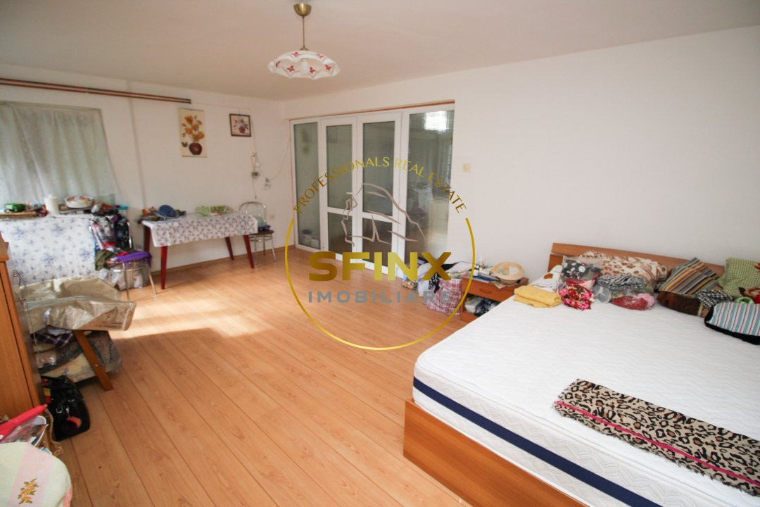 Apartament in vila cu 230 mp curte