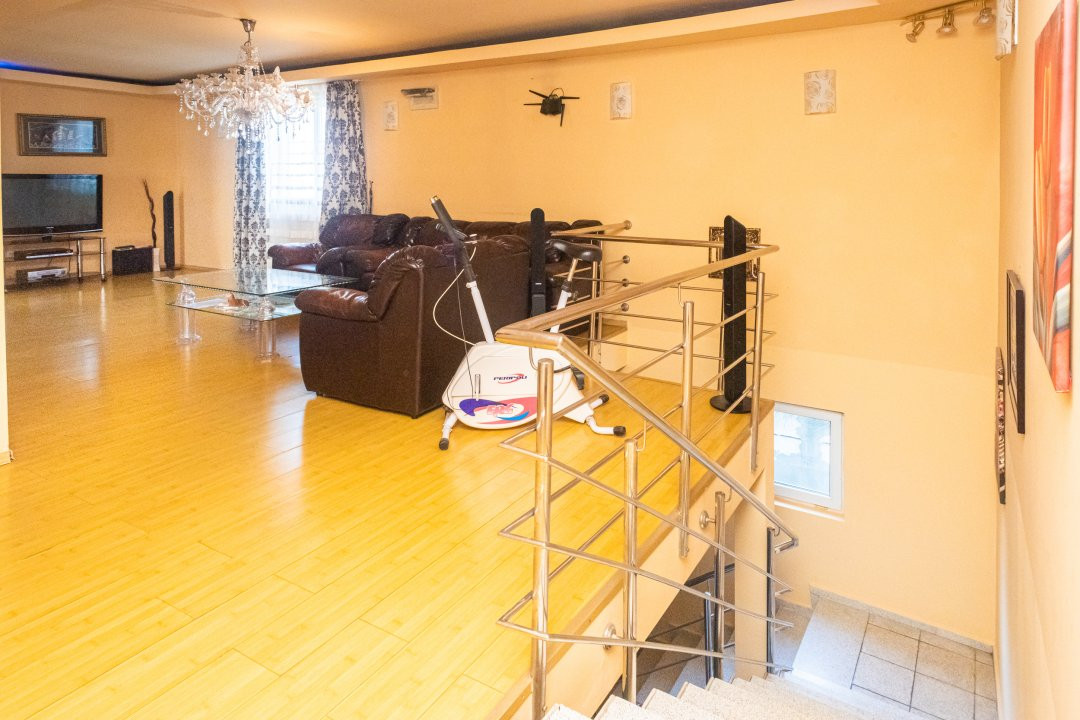 Vanzare vila 7 camere Pantelimon Selgros