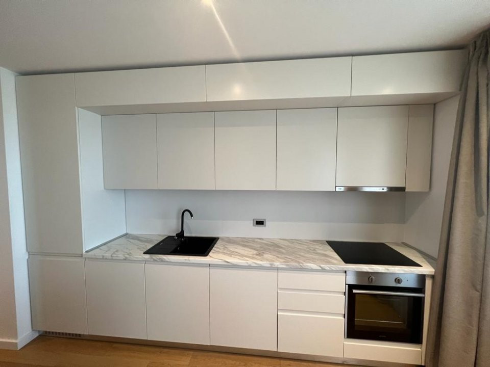 Vanzare apartament 2 camere Complex Aviatiei Tower