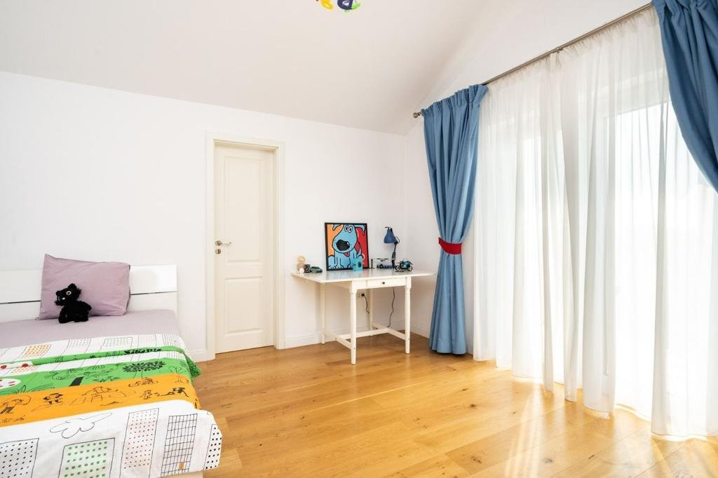 Vila 7 Camere Bragadiru cartier Independentei