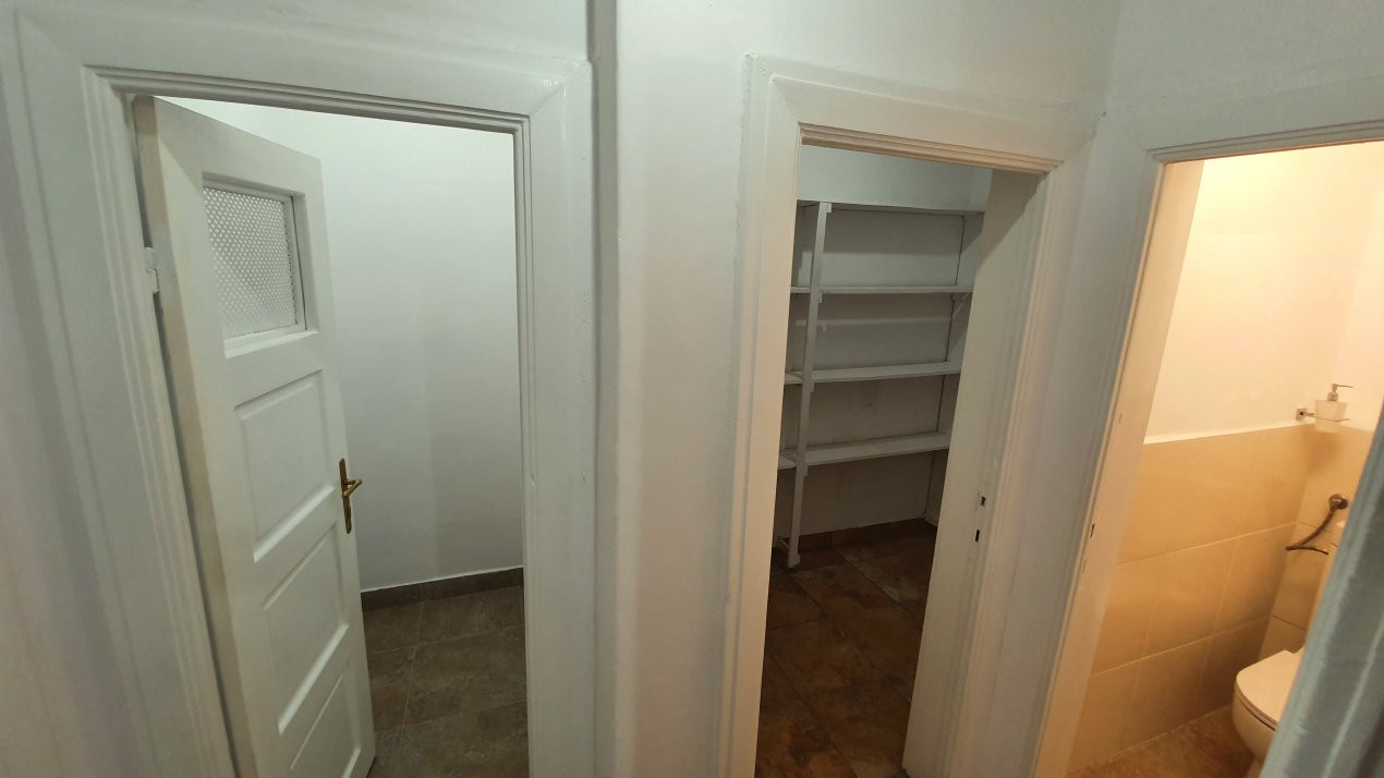 Vânzare spațiu comercial in vila Piata Romana