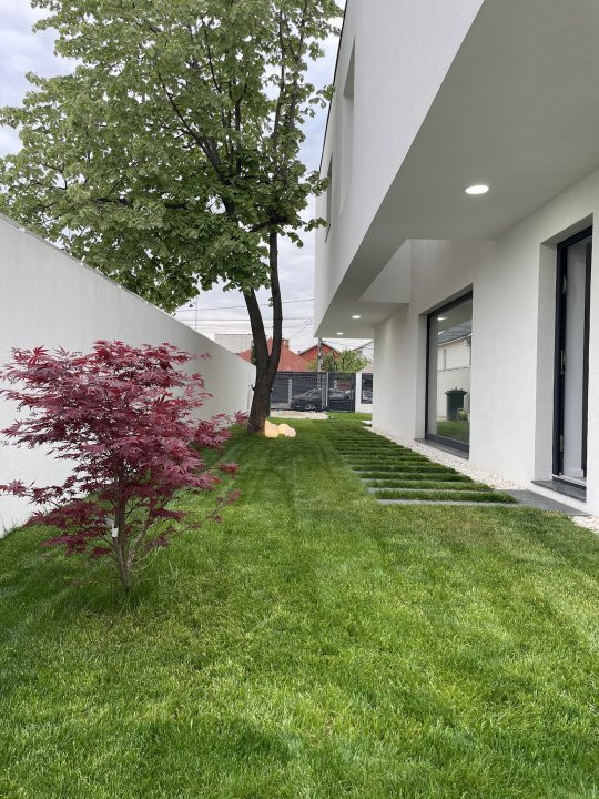 Vânzare casă stil mediteranean cu Grădină Japoneză Pipera