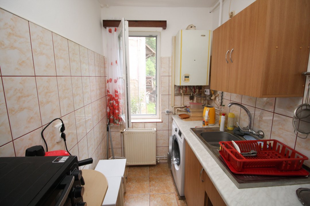 Apartament 3 camere decomandate etaj 1