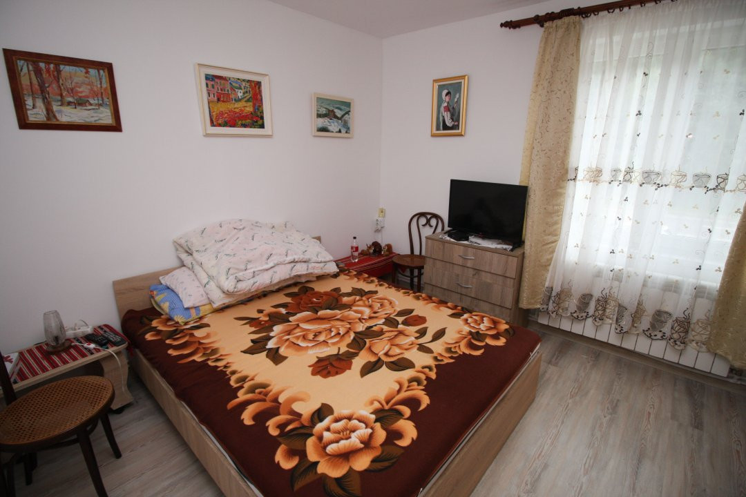 Apartament 3 camere decomandate etaj 1