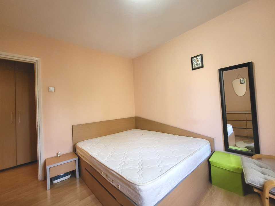 De vanzare - Apartament 2 camere - 700m metrou 1 decembrie