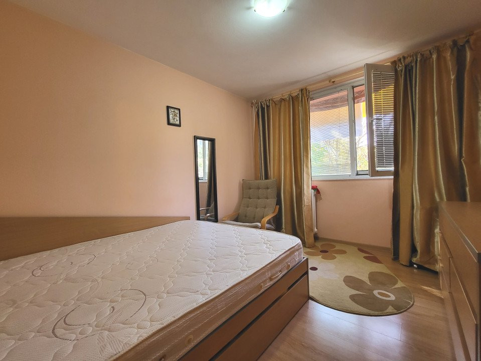 De vanzare - Apartament 2 camere - 700m metrou 1 decembrie