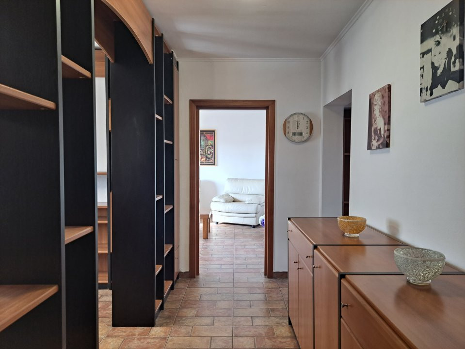 De Inchiriat Apartament spatios 4 camere Parc Sebastian