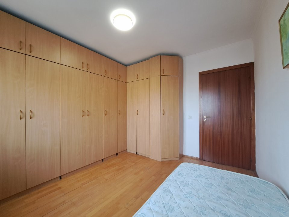 De Inchiriat Apartament spatios 4 camere Parc Sebastian