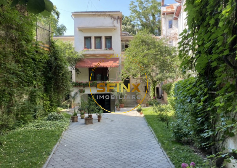 Vila cu arhitectura deosebita in  cartierul evreiesc