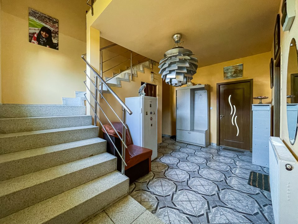 De inchiriat vila  Pantelimon Selgros