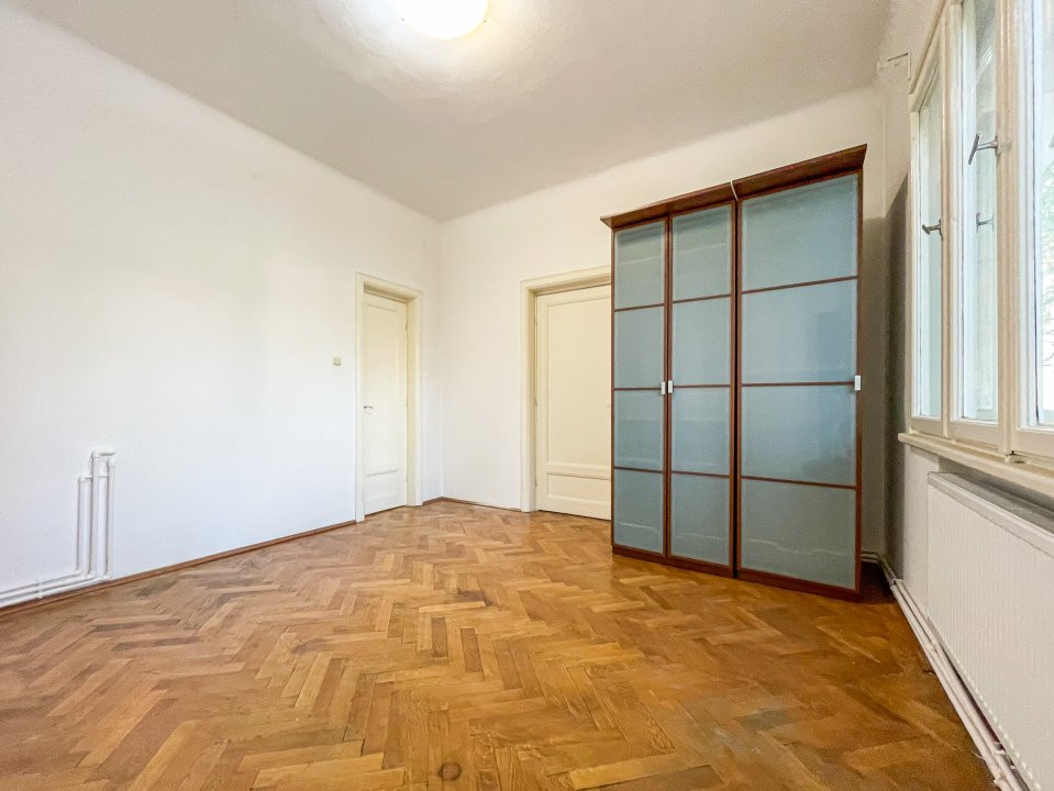 Birou 4 camere Bd Carol I