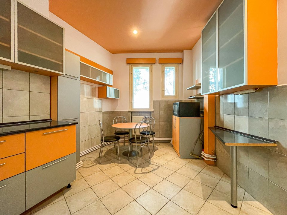 Birou 4 camere Bd Carol I