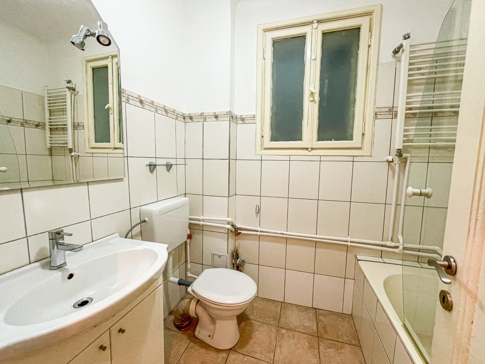 Birou 4 camere Bd Carol I