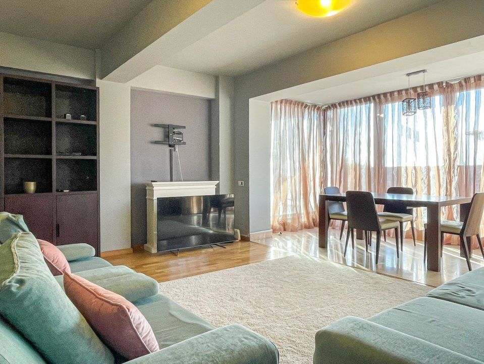 De inchiriat apartament 3 camere cu terasa mare Sisesti