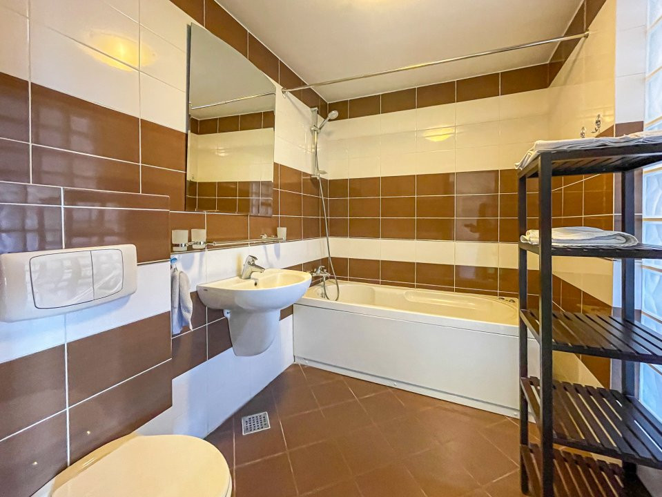 De inchiriat apartament 3 camere cu terasa mare Sisesti