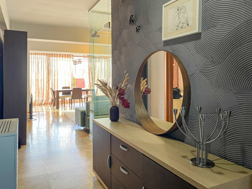 De inchiriat apartament 3 camere cu terasa mare Sisesti