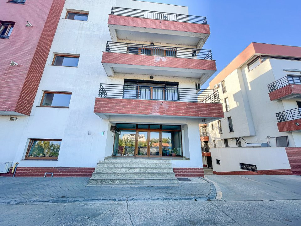 De inchiriat apartament 3 camere cu terasa mare Sisesti