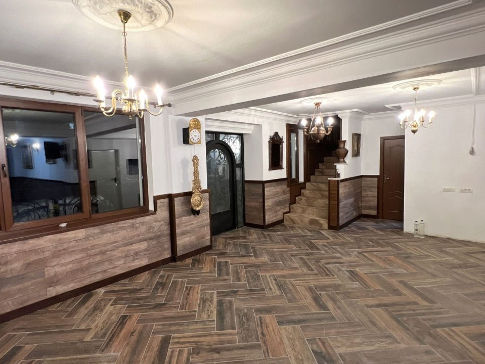 Spațiu Comercial Ideal pentru Restaurant 2 Nivele și Terasa