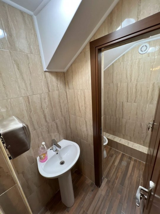 Spațiu Comercial Ideal pentru Restaurant 2 Nivele și Terasa