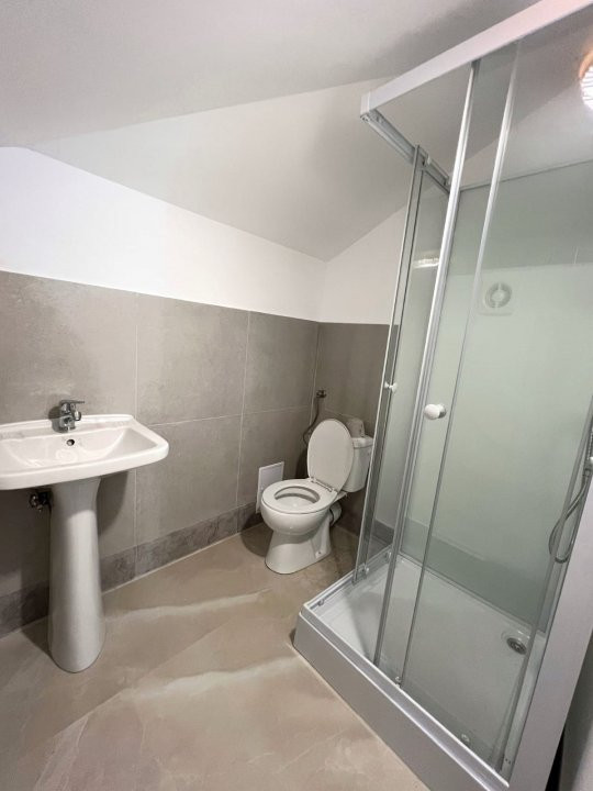 Spațiu Comercial Ideal pentru Restaurant 2 Nivele și Terasa