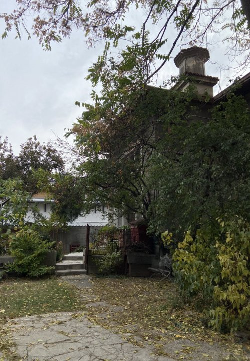  Duplex P+1, curte exclusiva ,de inchiriat in Pta Romana 