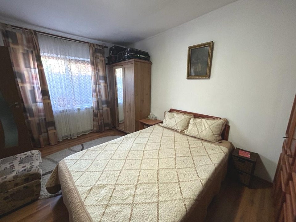 Casa cu curte Colosseum Soseaua Chitilei