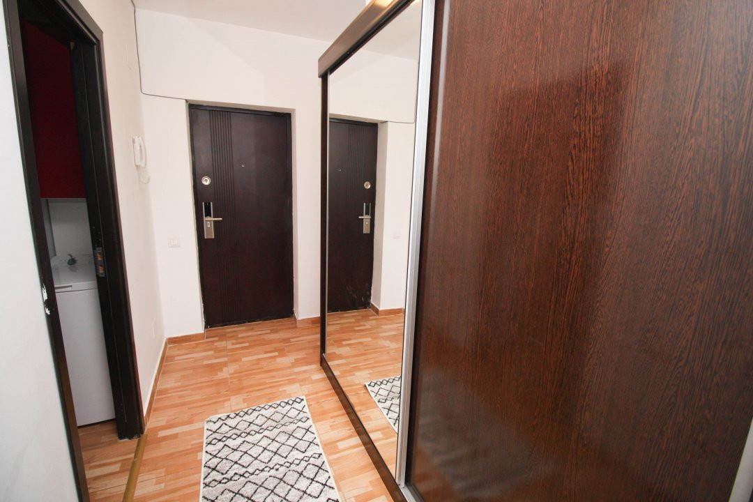 Garsoniera de vanzare in cartierul Zamora