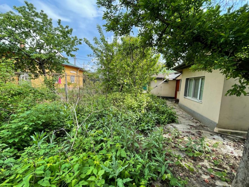 Vanzare Teren 400mp parc Bazilescu