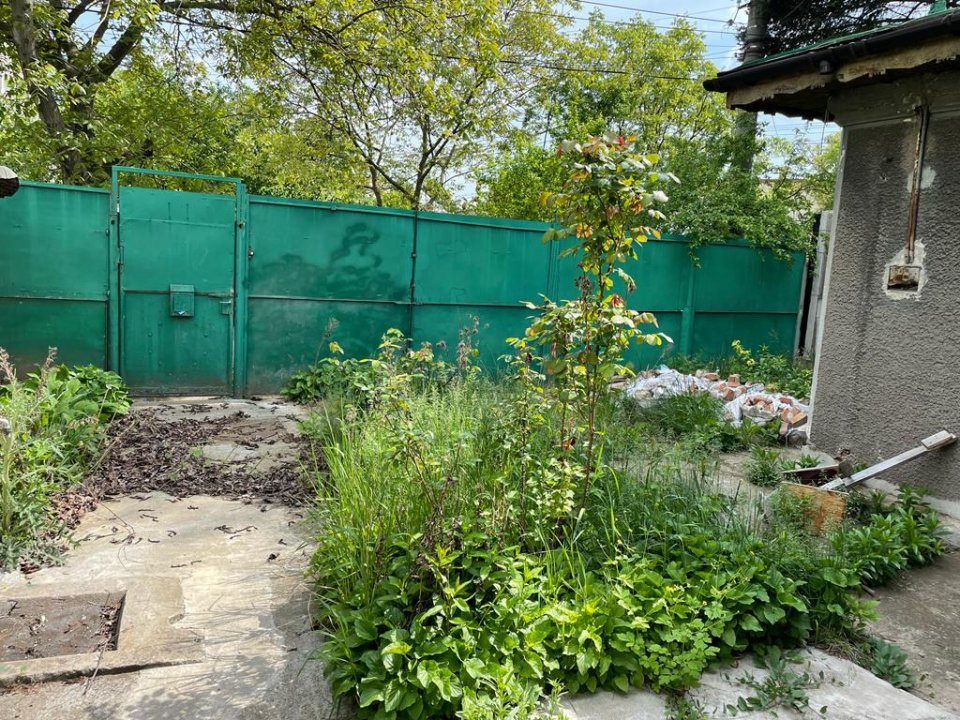 Vanzare Teren 400mp parc Bazilescu