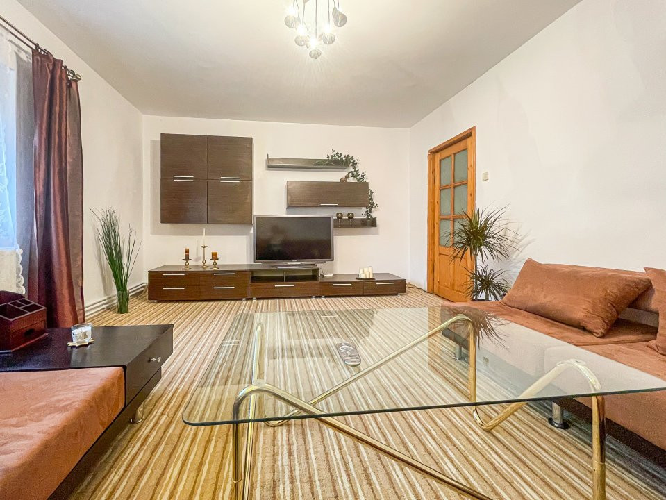 De inchiriat 3 camere 13 Septembrie  Panduri centrala proprie