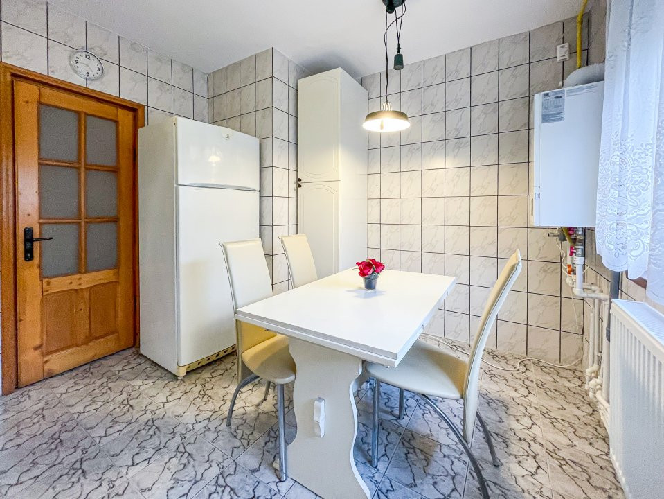 De inchiriat 3 camere 13 Septembrie  Panduri centrala proprie