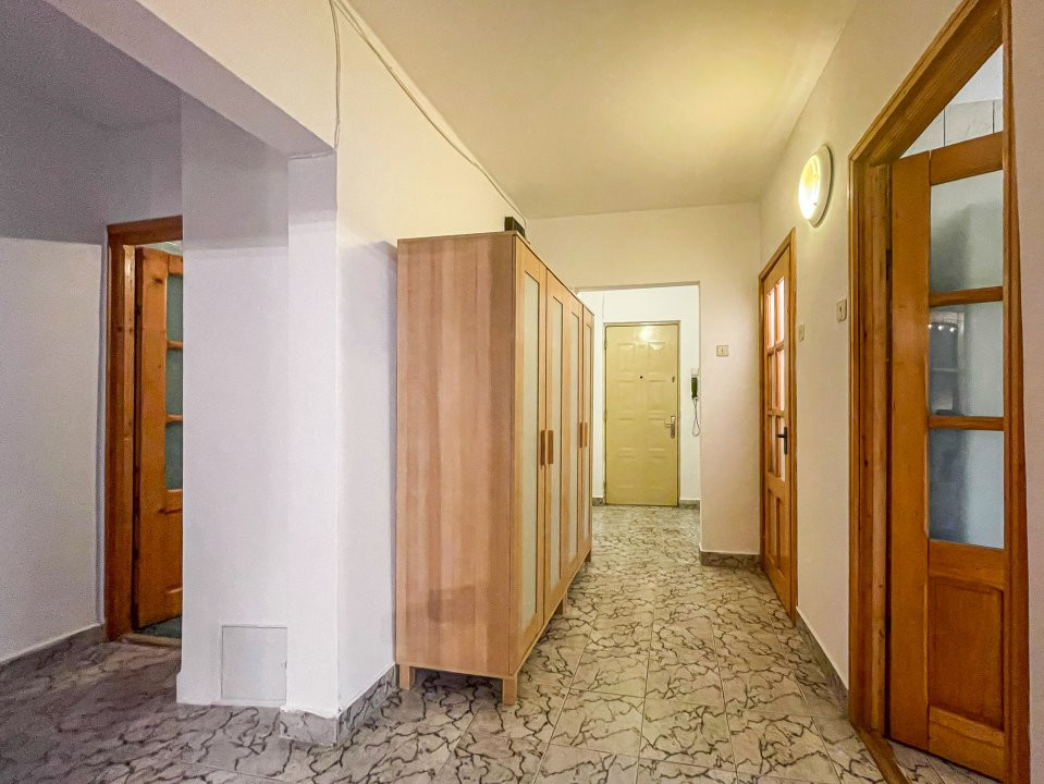 De inchiriat 3 camere 13 Septembrie  Panduri centrala proprie
