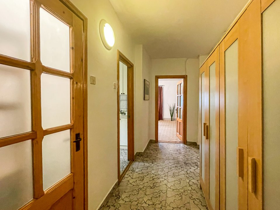 De inchiriat 3 camere 13 Septembrie  Panduri centrala proprie