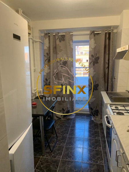Apartament 3 camere de inchiriat pe Bulevardul Decebal