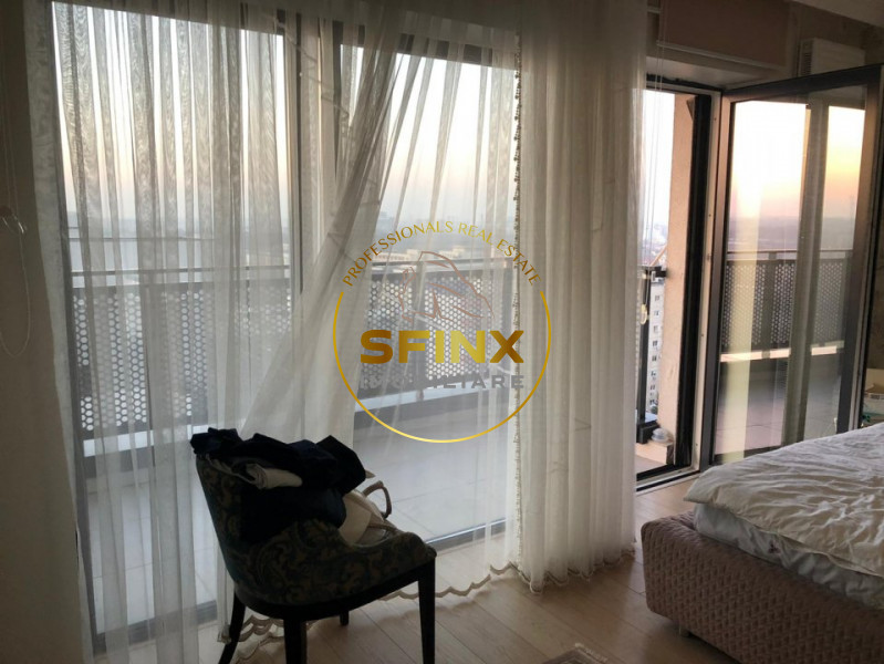 Penthouse de vanzare  in Metrocity 