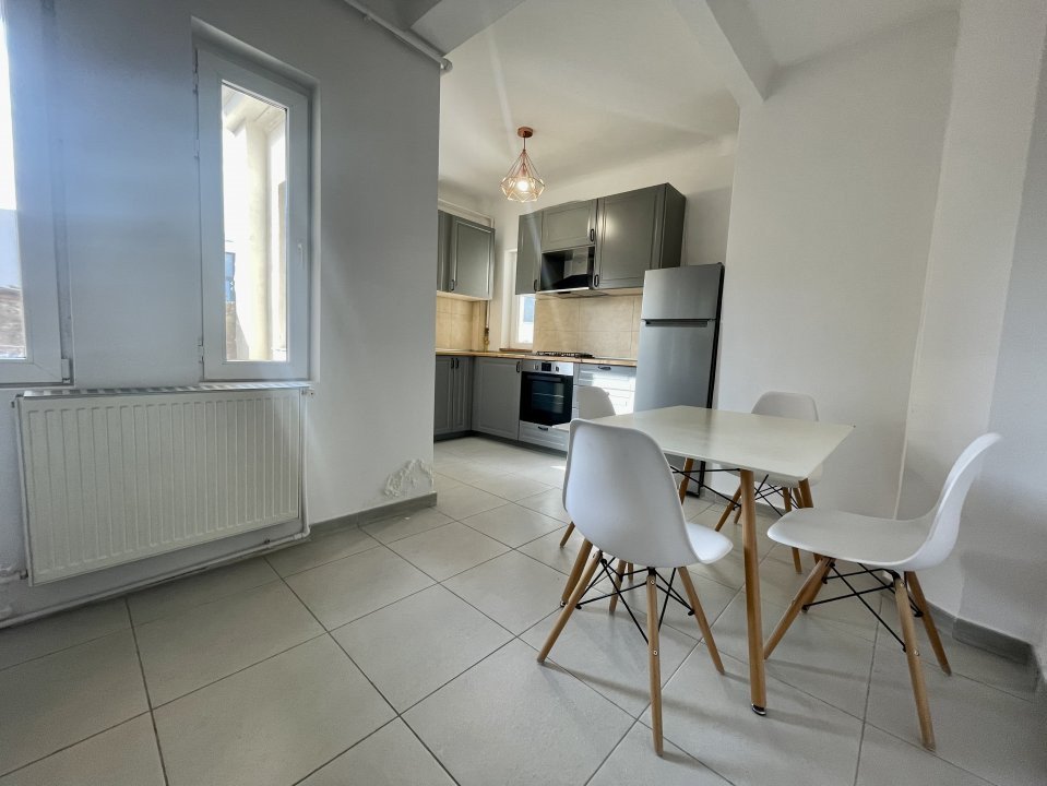 Apartament in vila - 3 camere 90mp -Strada Paris