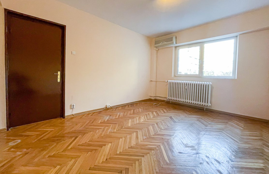 Apartament Calea Dorobanti  4 camere decomandat nemobilat 