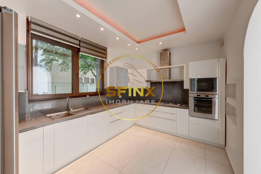 Near the forest, 5 bedroom individual villa with garden and pool  Iancu Nicolae