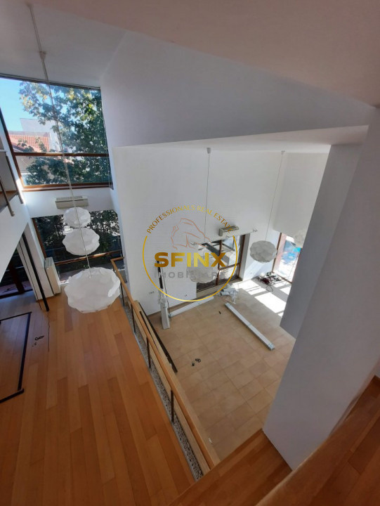 Near the forest, 6-7 bedroom individual, refurbished villa with pool and garage