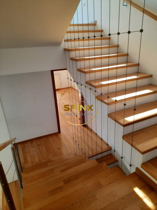 Near the forest, 6-7 bedroom individual, refurbished villa with pool and garage