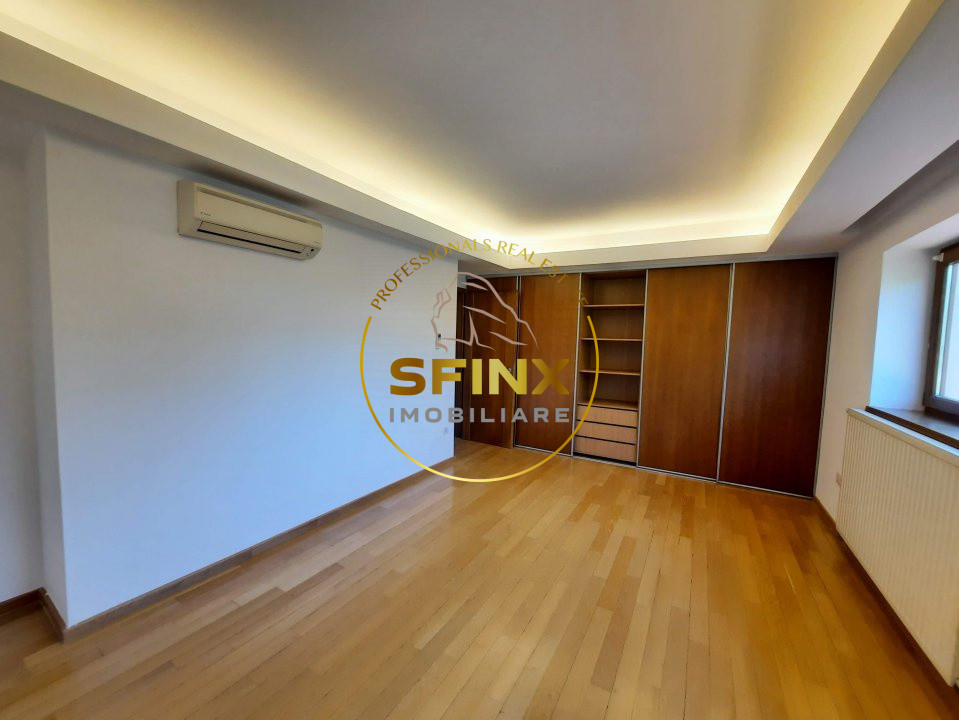 Near the forest, 6-7 bedroom individual, refurbished villa with pool and garage