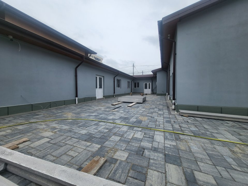 De inchiriat Spatiu comercial 310mp + 155mp curte - Giulesti