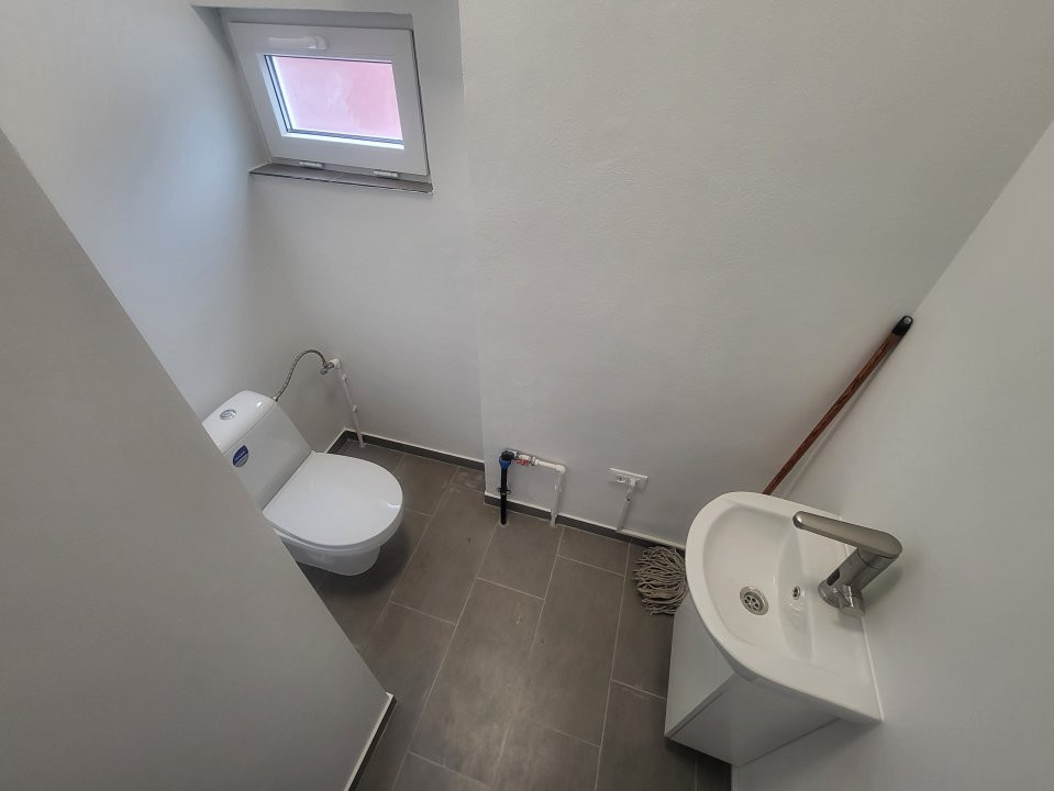 De inchiriat Spatiu comercial 310mp + 155mp curte - Giulesti