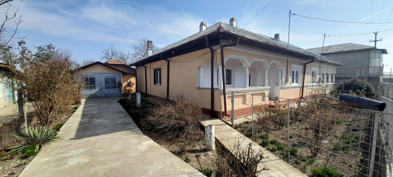 De vanzare - casa 5 camere I teren 1501mp IVidele 