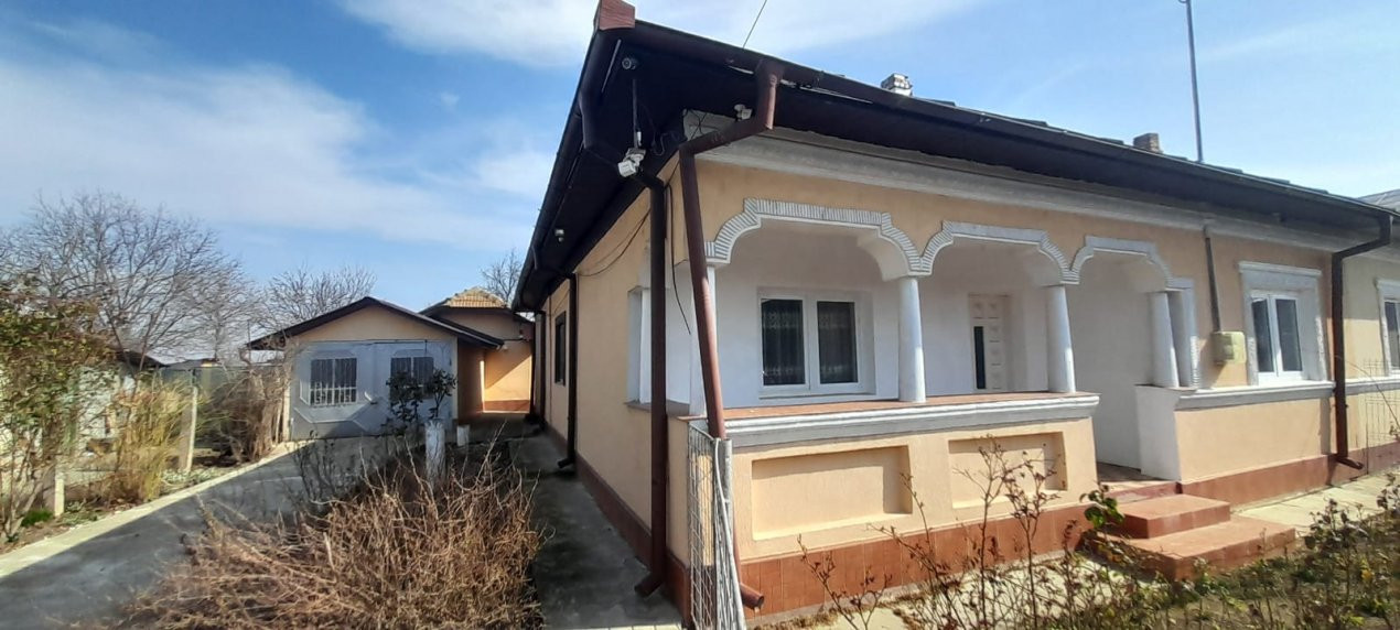 De vanzare - casa 5 camere I teren 1501mp IVidele 